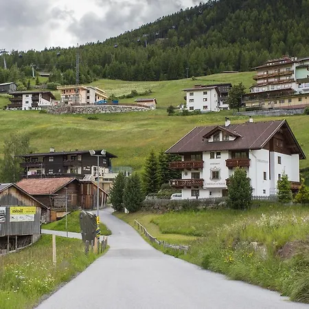 בית הארחה Chrisantenhof 3*