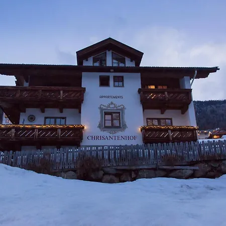 Chrisantenhof בית הארחה